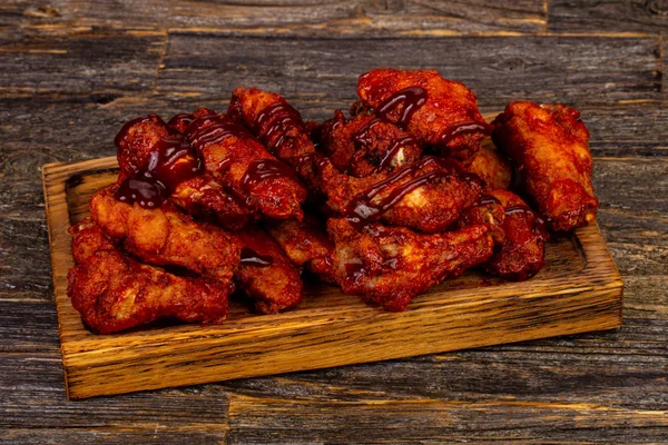 Buffalo kanatları Barbekü soslu tavuk