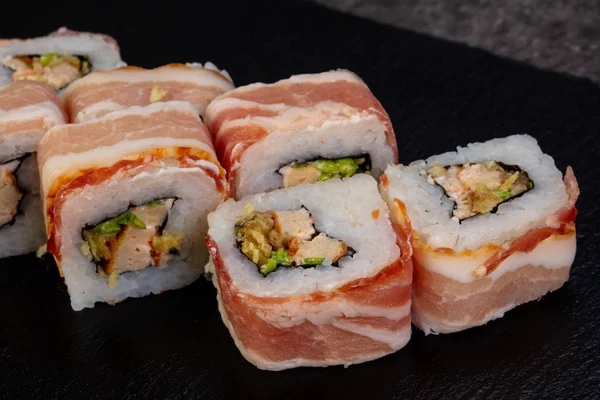 Japon rulo sosis ve peynir ile