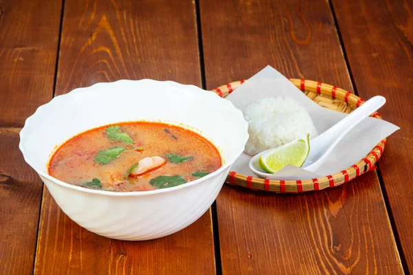 Tay Tom Yam karides çorbası