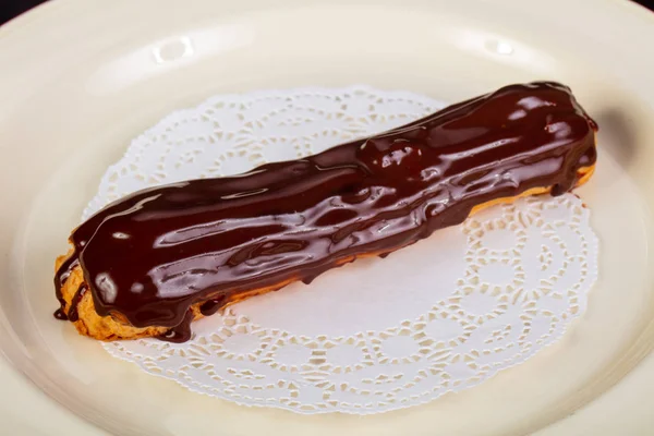 Pasta pasta plaka çikolata ile