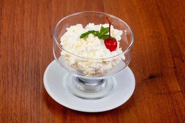 Tasty Cottage Cheese Cherry — Stock Photo, Image