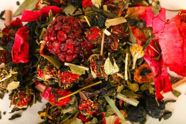 Aroma çay yığın meyve, meyveler ve otlar ile