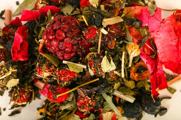 Aroma çay yığın meyve, meyveler ve otlar ile