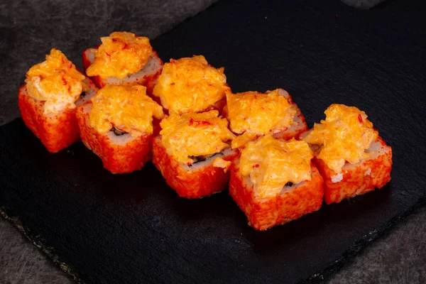 Japonca rulo ile pirinç pişmiş