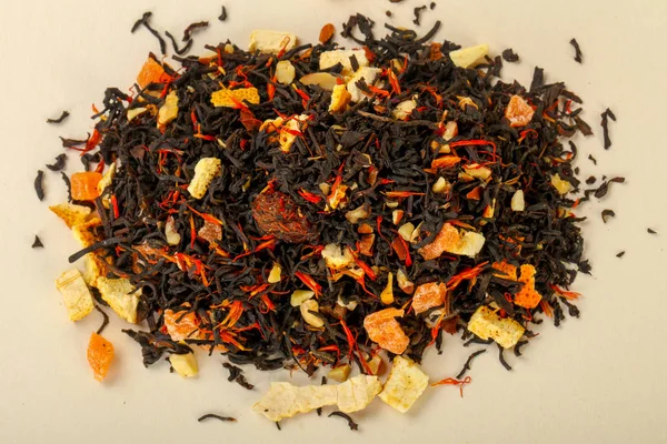 Aroma çay yığın meyve, meyveler ve otlar ile