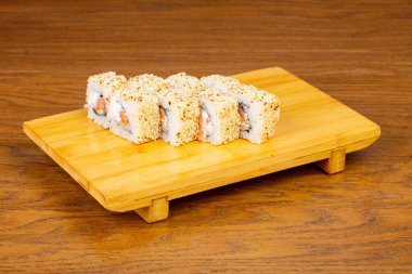 Lezzetli Alaska ile susam rulo