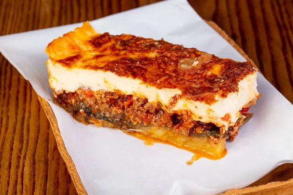 Mousaka Tradicional Grego Com Carne — Fotografia de Stock