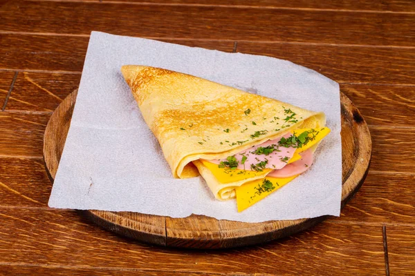 Panqueca Com Presunto Queijo — Fotografia de Stock