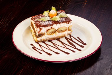 Chokolate servis ünlü Tiramisu pasta