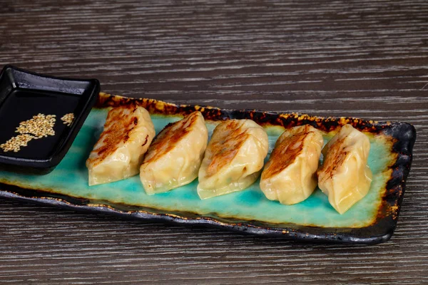 Karides ile lezzetli gedza köfte