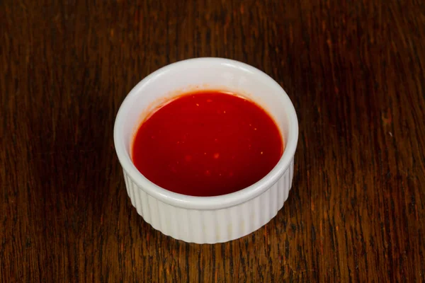 Salsa Picante Tomate Sobre Madera — Foto de Stock