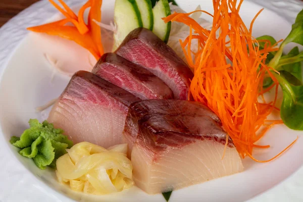 Japanischer Kalter Sashimi Mit Gelbem Schwanz — Stockfoto