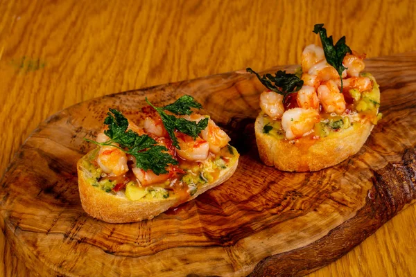 Bruschetta Con Gambas Hierbas — Foto de Stock