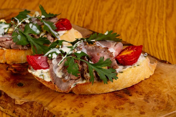 Bruschetta alarmdan ve Salantro ile