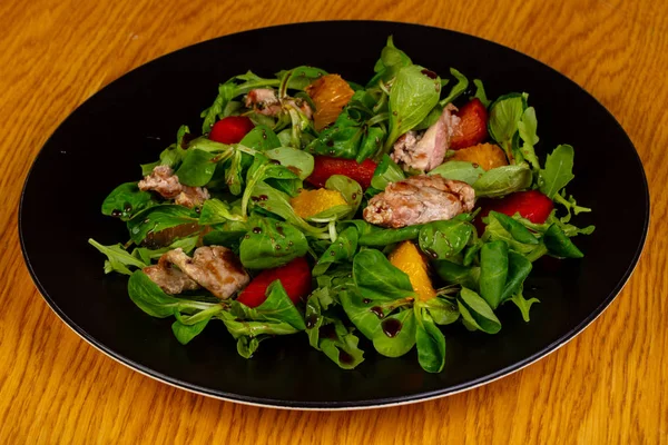 Bıldırcın ve domates salatası