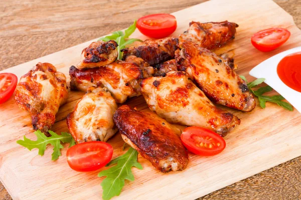 Gebratene Chicken Wings Mit Sauce — Stockfoto