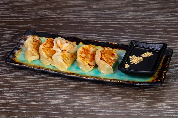 Karides ile lezzetli gedza köfte