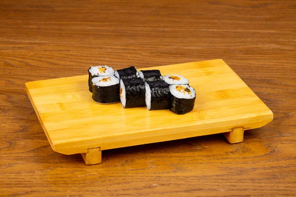 Lezzetli midye sushi roll seti