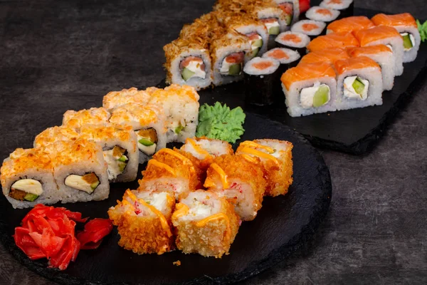 Zestaw Różnych Składników Japońska Sushi — Zdjęcie stockowe
