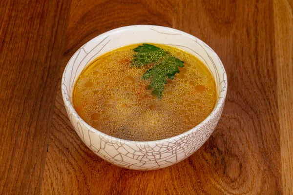 Hühnersuppe Mit Petersilie Auf Hölzernem Hintergrund — Stockfoto