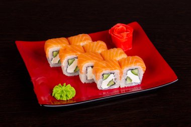 Japon geleneksel rulo somon ile