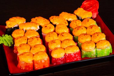 Japon geleneksel rulo ve suşi ayarla