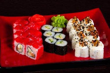 Japon geleneksel rulo ve suşi ayarla