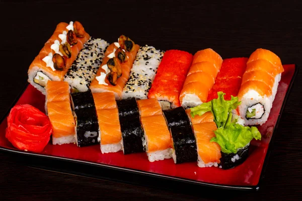 Japon geleneksel rulo ve suşi ayarla