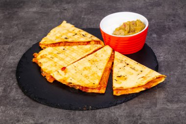 Mexican quesadilla tortilla - et, sebze