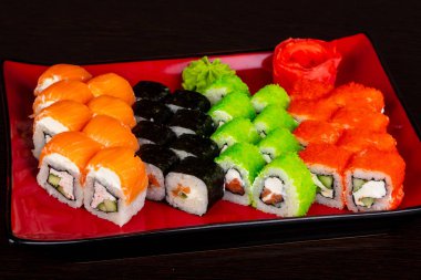 Japon geleneksel rulo ve suşi ayarla