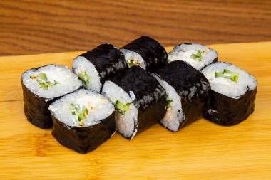 Lezzetli dondurma sushi roll seti