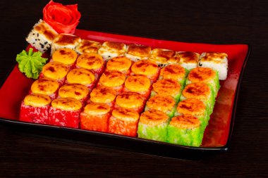 Japon geleneksel rulo ve suşi ayarla