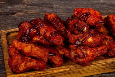 Buffalo kanatları Barbekü soslu tavuk