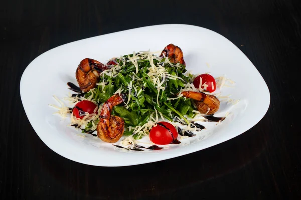 Salada Com Camarão Rúcula — Fotografia de Stock