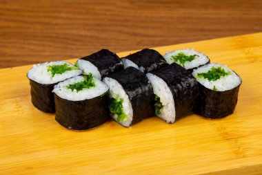 Lezzetli chuka sushi roll seti