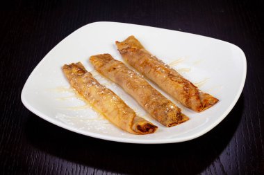 Apple ile lezzetli gözleme rulo