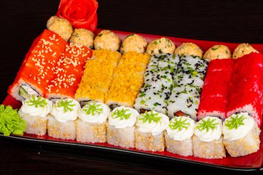 Japon geleneksel rulo ve suşi ayarla