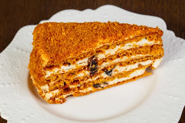 Süßer Leckerer Kuchen Mit Sahne — Stockfoto
