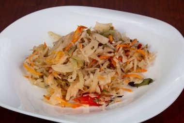 Plaka turşu lahana salatası