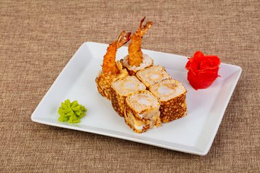 Karides ile krep rulo