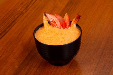 Tay Tom Yam tavuk çorbası