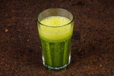 Kereviz güler yüzlü lezzetli cam