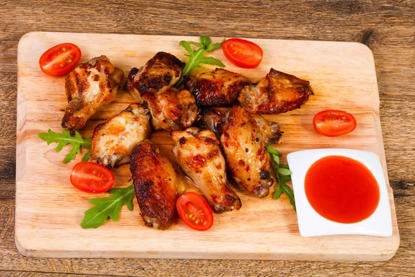 Gebratene Chicken Wings Mit Sauce — Stockfoto