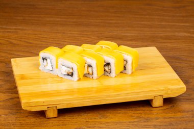 Lezzetli Venedik peynir ile sarılı rulo