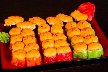 Japon geleneksel rulo ve suşi ayarla