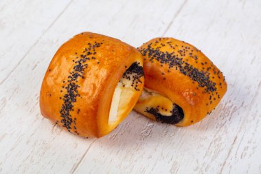 Tatlı tastu topuz reçel ile