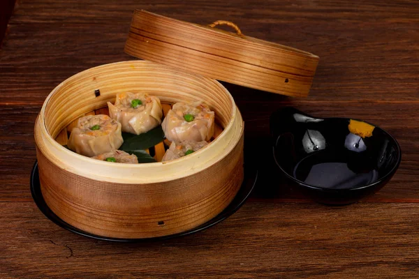 Karides ile Japon geleneksel köfte