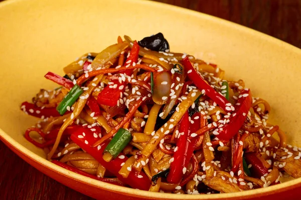 Wok Noodle Chicken Vegetables — Stock Photo, Image