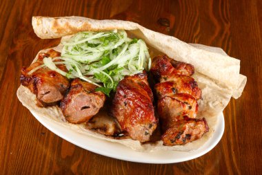 Lavaş ekmek kebap karışımı