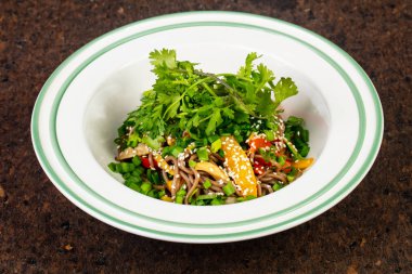 Lezzetli makarna erişte makarna